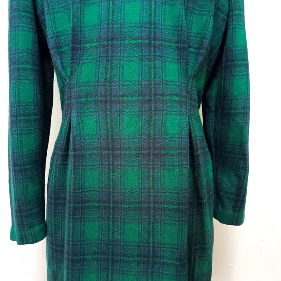 Vintage Miss Dorby tartan knit, button front, structured midi dress. Size 10. - Picture 8 of 12
